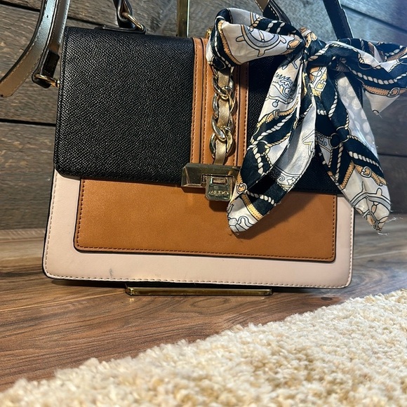 ALDO Anniebrook Flap Satchel Crossbody Colorblock Purse Pre Loved Condition PICS - Picture 2 of 13